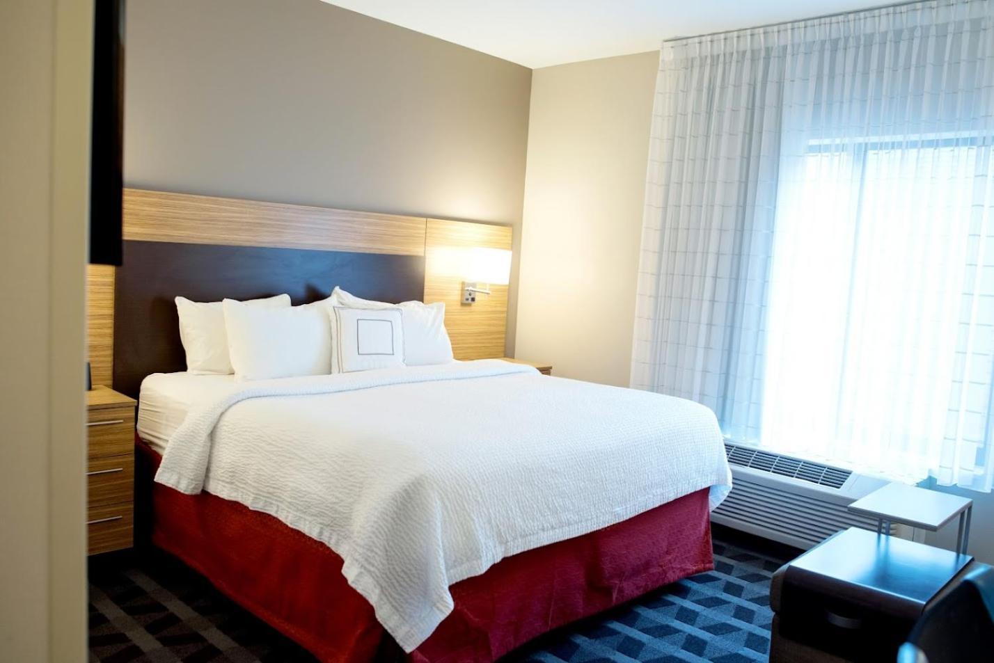Towneplace Suites By Marriott Эймс Экстерьер фото