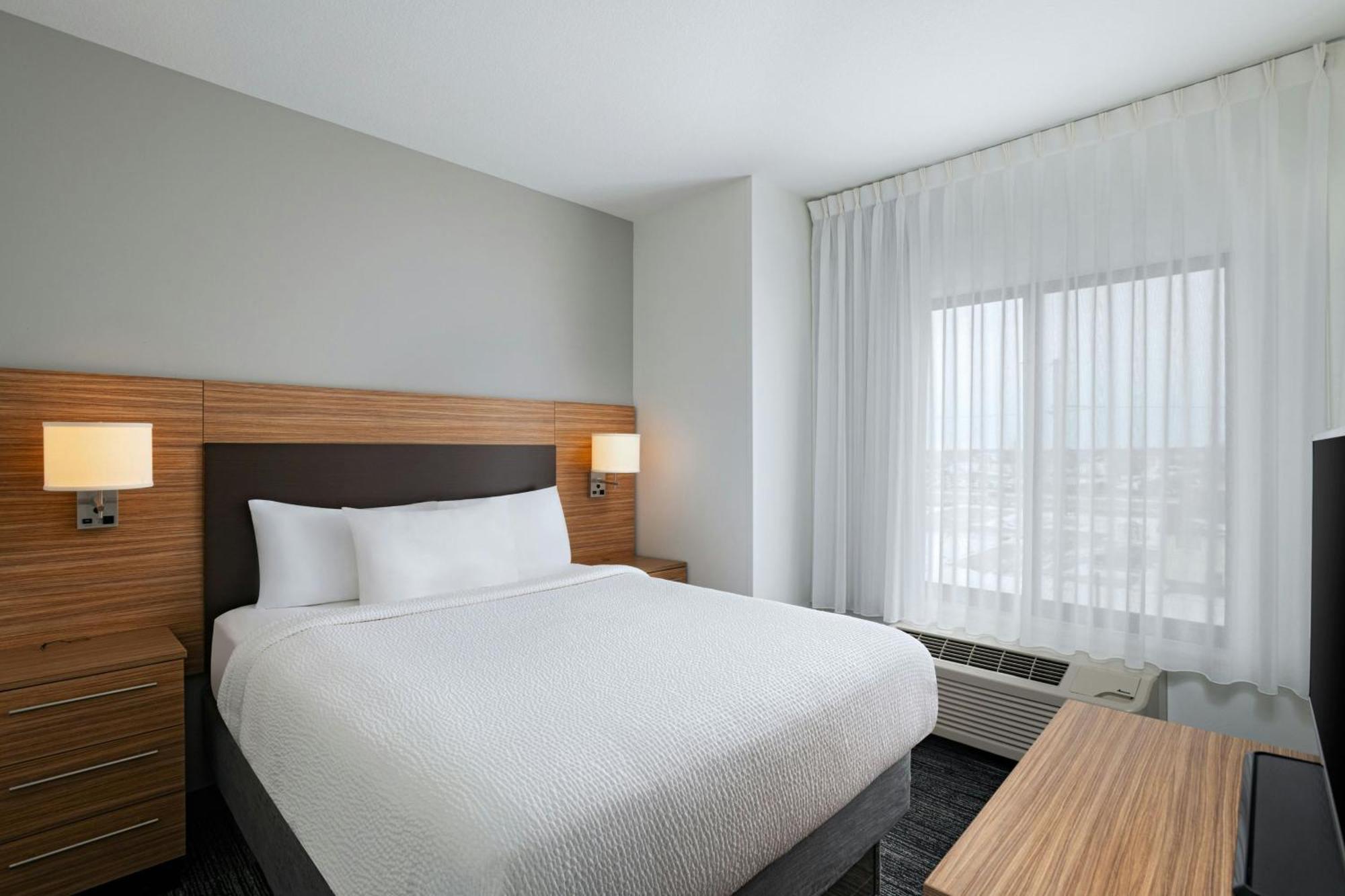 Towneplace Suites By Marriott Эймс Экстерьер фото