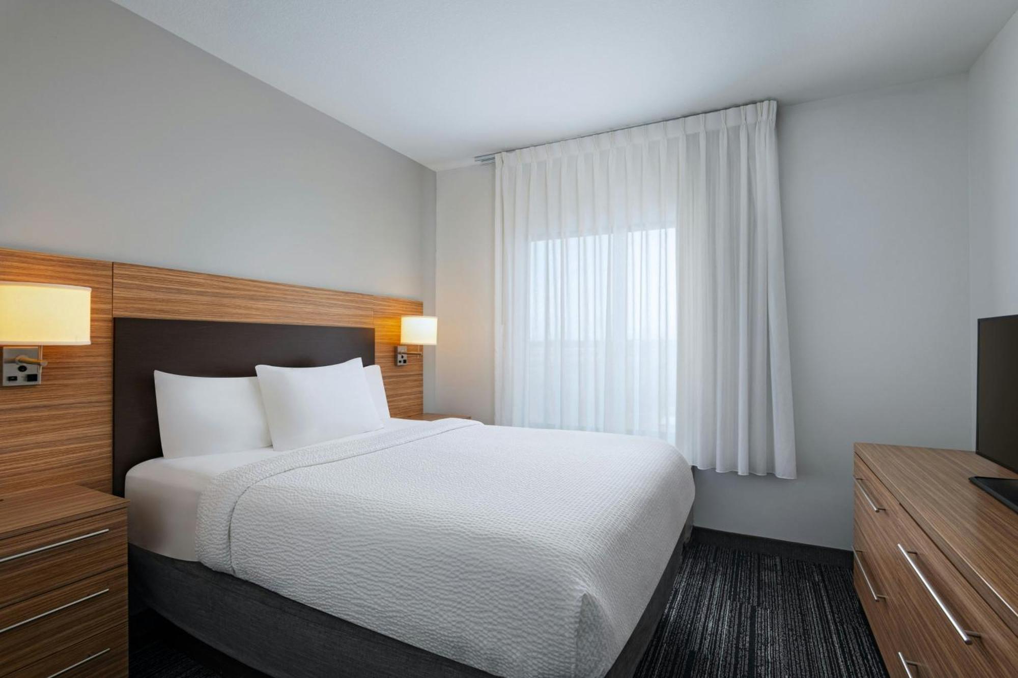 Towneplace Suites By Marriott Эймс Экстерьер фото