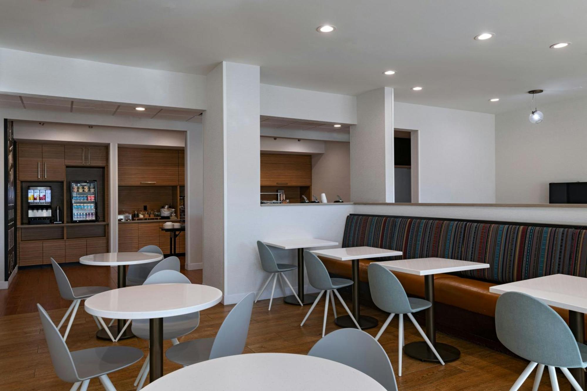 Towneplace Suites By Marriott Эймс Экстерьер фото