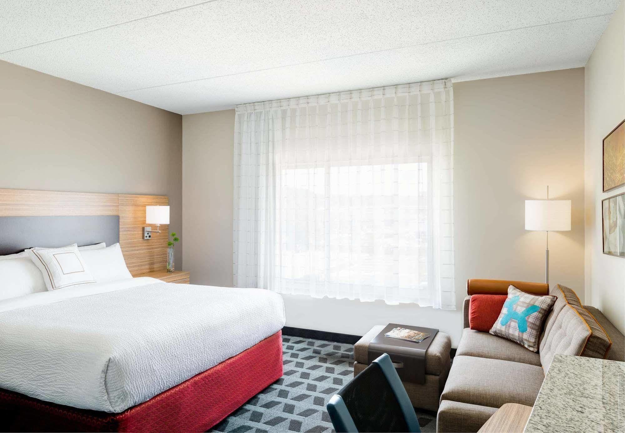 Towneplace Suites By Marriott Эймс Экстерьер фото