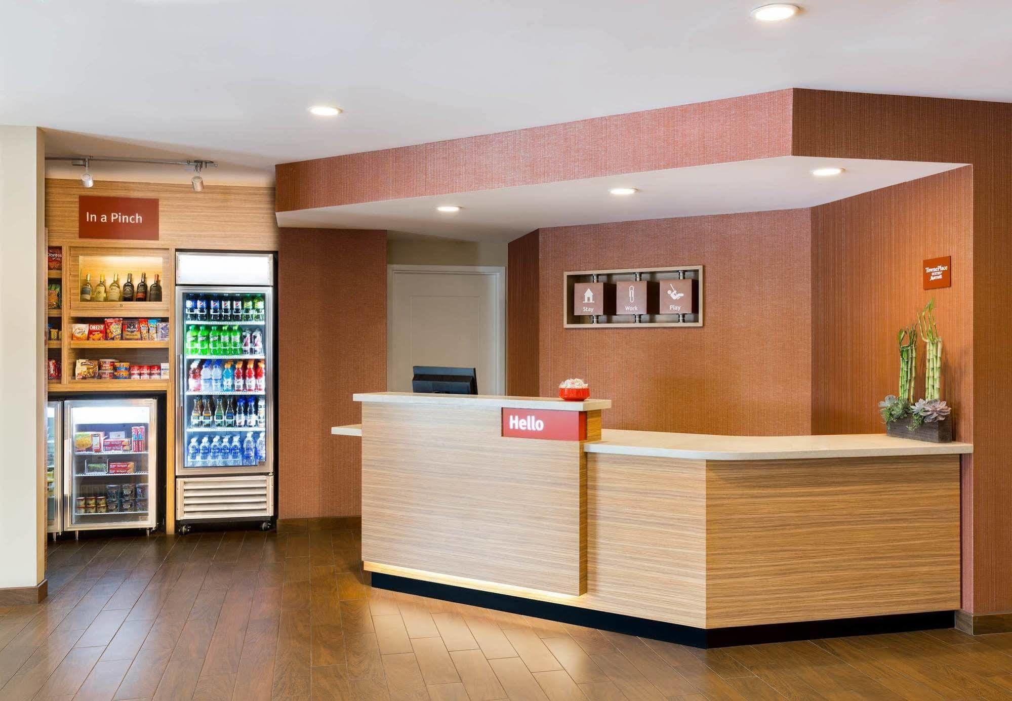 Towneplace Suites By Marriott Эймс Экстерьер фото